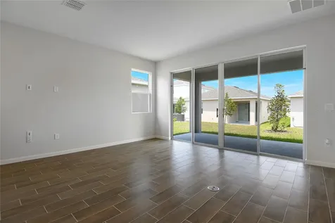 192 Flag Lilly Lane Umatilla FL 32784