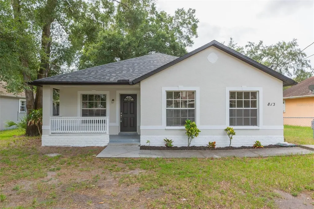 813 E Paris Street Tampa FL 33604