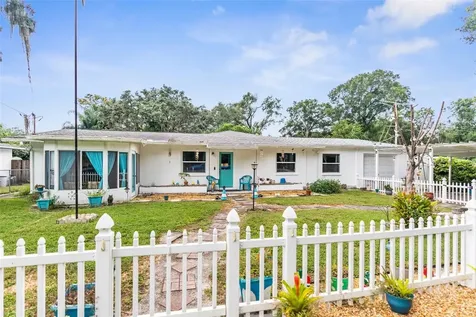 303 Hoffman Boulevard Tampa FL 33612