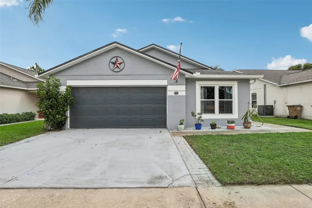 933 Clear Creek Circle Clermont FL 34714