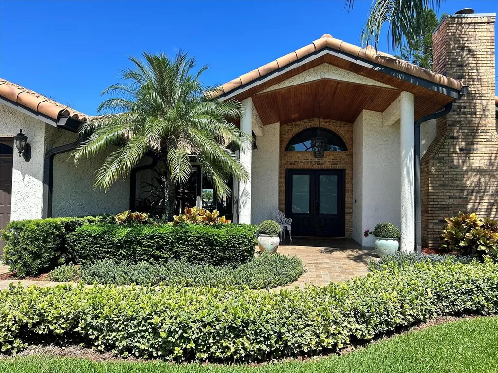4751 Coconut Palm Circle NE St Petersburg FL 33703