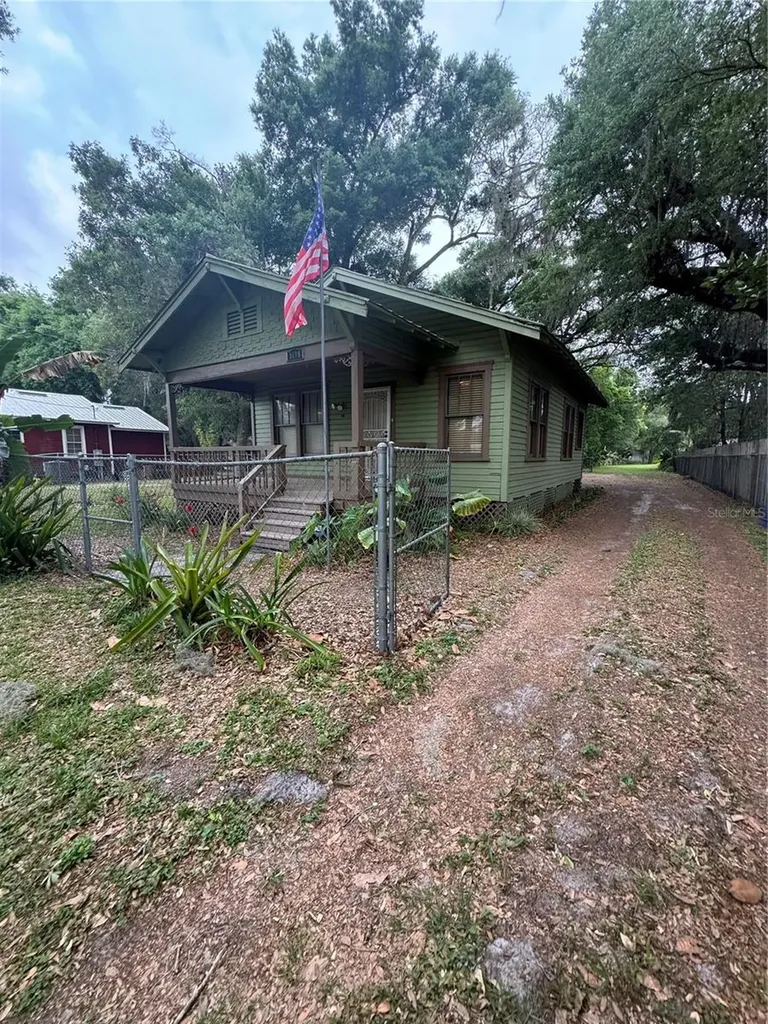 1698 Bryant Street Kissimmee FL 34746