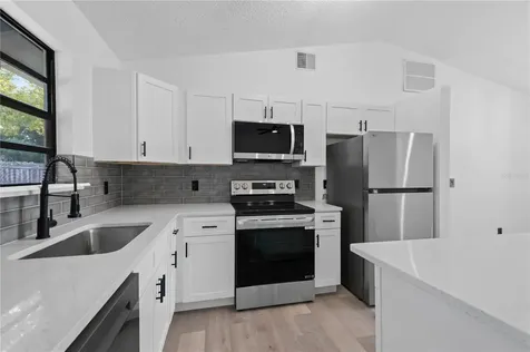 8113 Old Grove Drive Orlando FL 32818