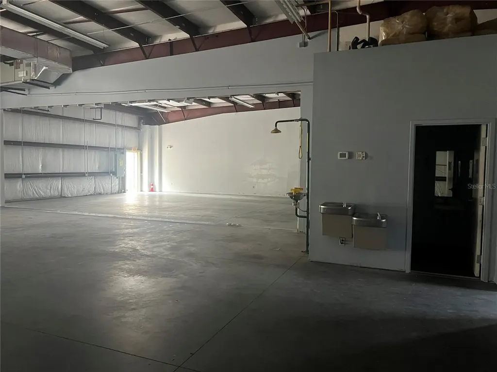 2433 S 86th Street Tampa FL 33619