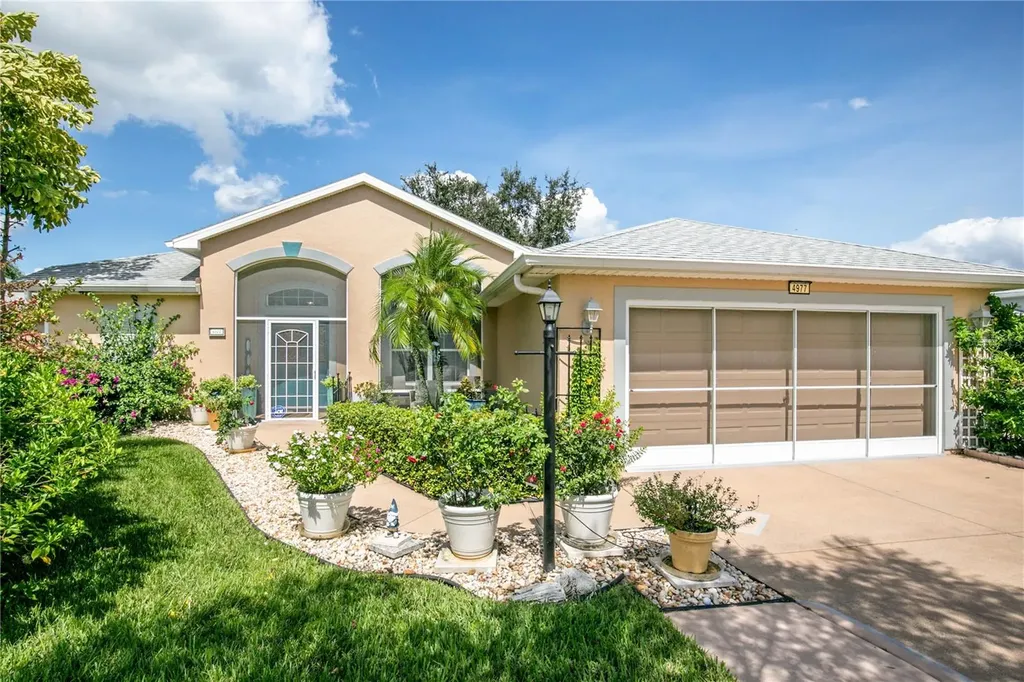 4977 Portsmouth Street Tavares FL 32778