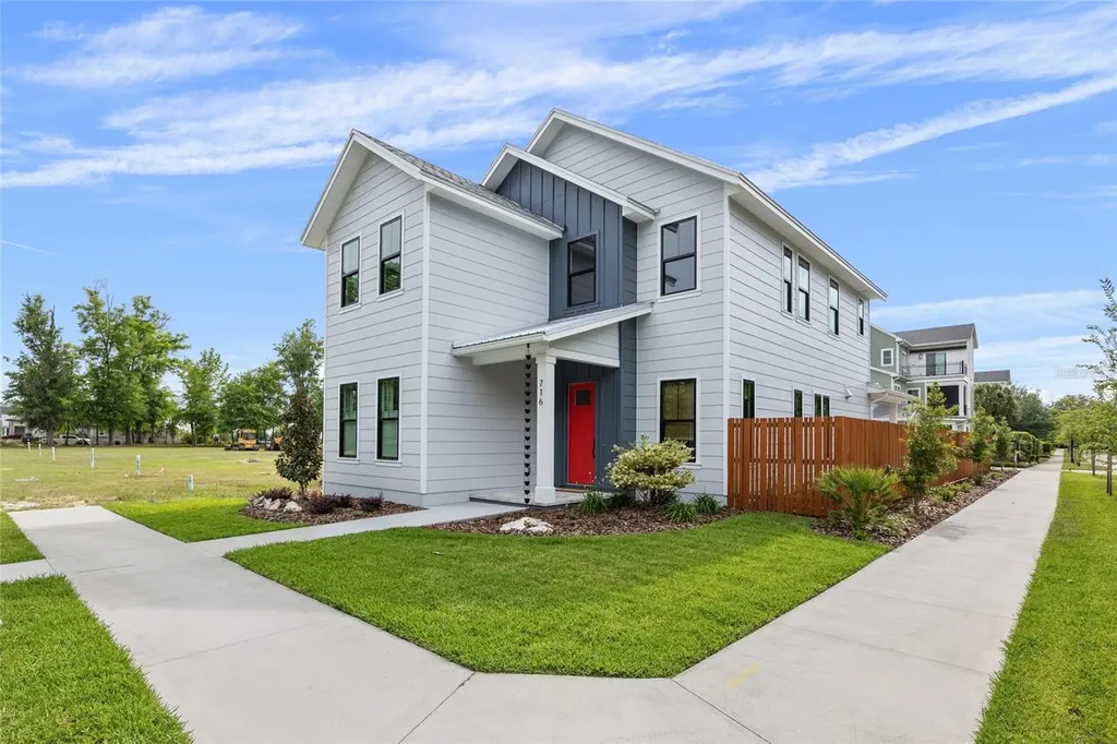 716 SW 131 Street Newberry FL 32669