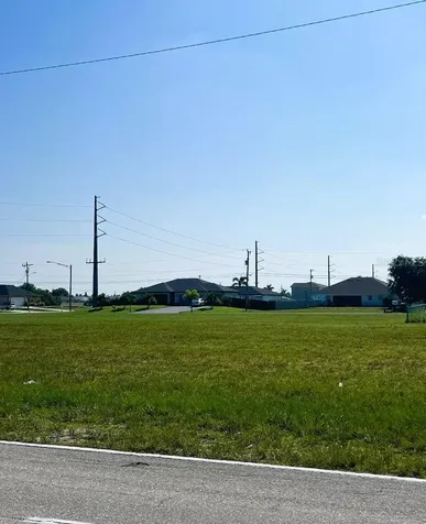 2713 Santa Barbara Boulevard N Cape Coral FL 33993