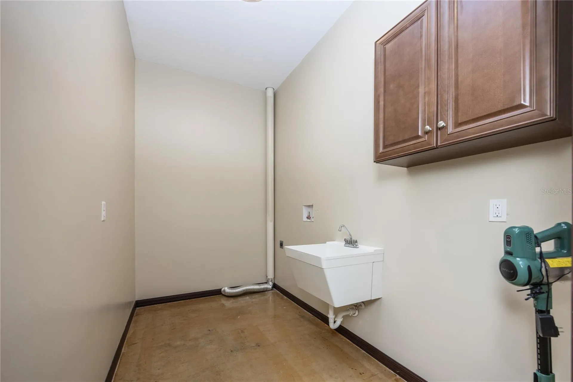 131 Riley Lake Drive Hawthorne FL 32640