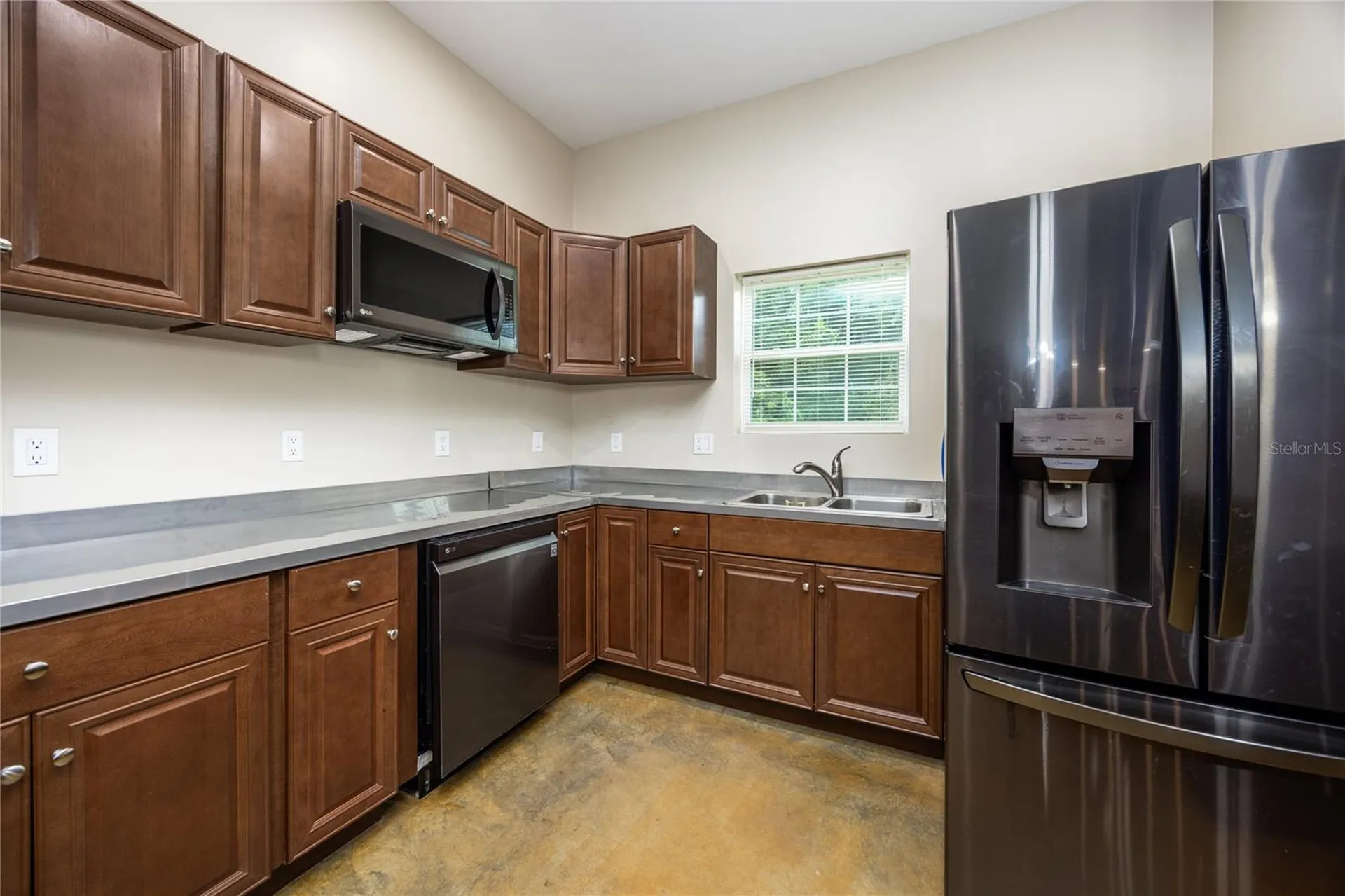 131 Riley Lake Drive Hawthorne FL 32640