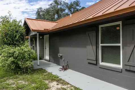 131 Riley Lake Drive Hawthorne FL 32640