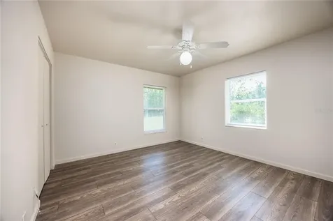131 Riley Lake Drive Hawthorne FL 32640