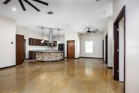 131 Riley Lake Drive Hawthorne FL 32640