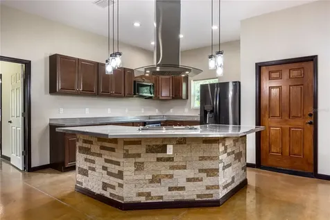 131 Riley Lake Drive Hawthorne FL 32640