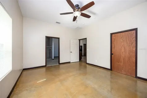 131 Riley Lake Drive Hawthorne FL 32640