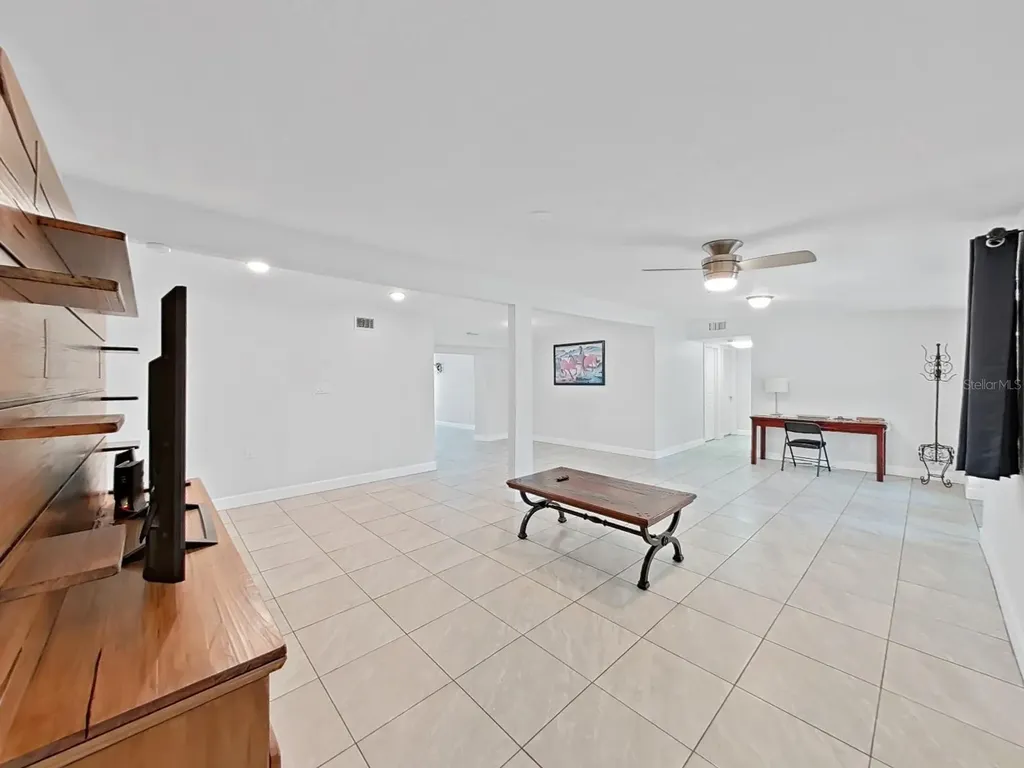 1155 7th Street N Safety Harbor FL 34695