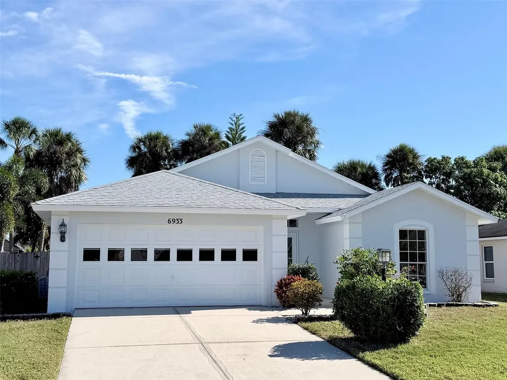 6933 43rd Court E Sarasota FL 34243