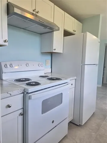 317 E Green Street Englewood FL 34223