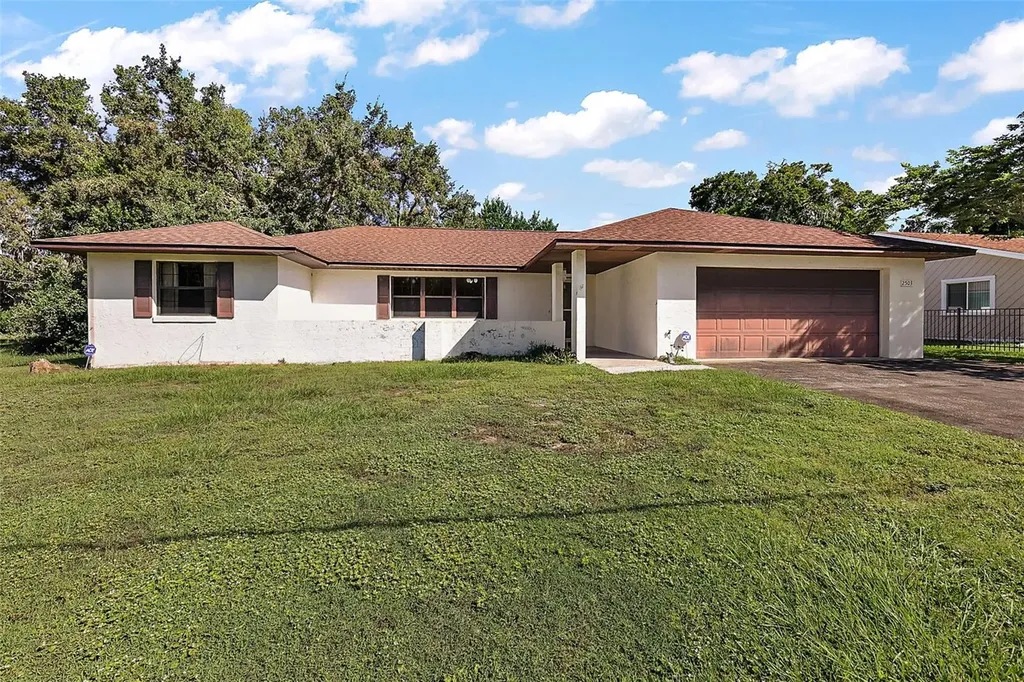 2503 Waycross Avenue Eustis FL 32726