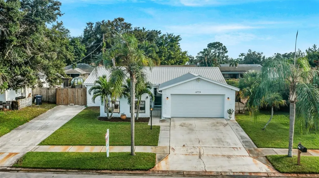 6774 Brentford Road Sarasota FL 34241