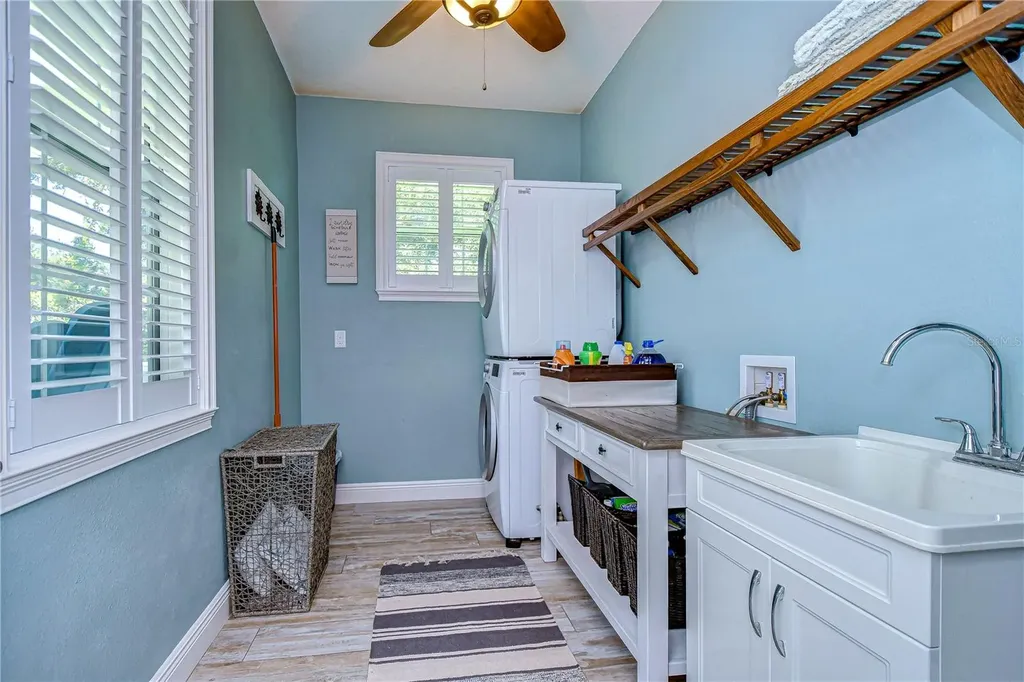 262 Banana Road Palm Harbor FL 34683
