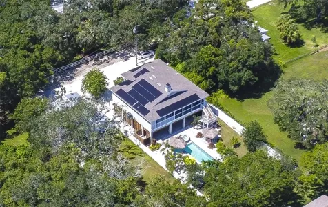 262 Banana Road Palm Harbor FL 34683