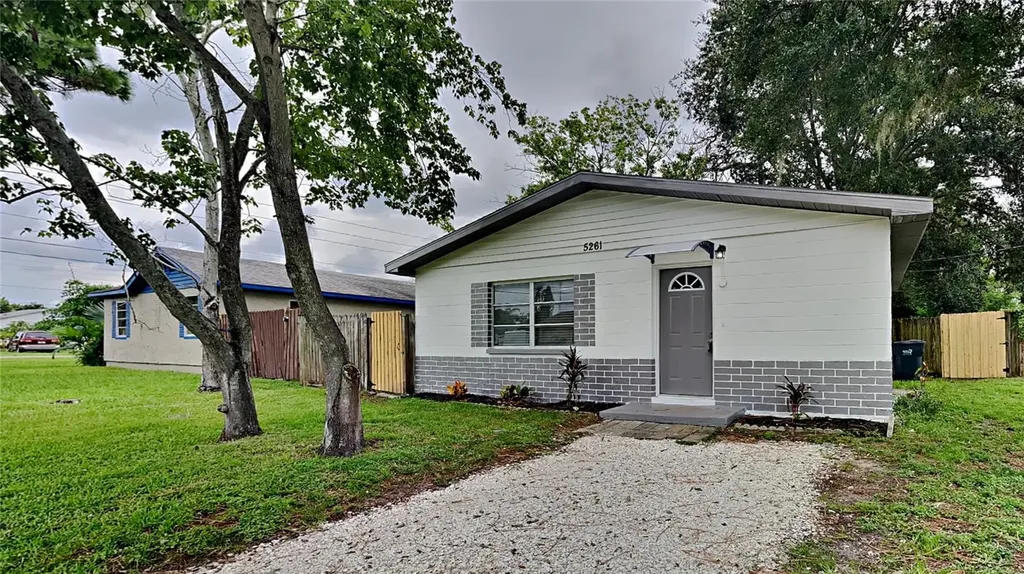5261 35th Way N St Petersburg FL 33714