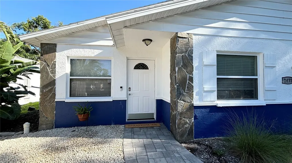 2431 Loma Linda Street Sarasota FL 34239
