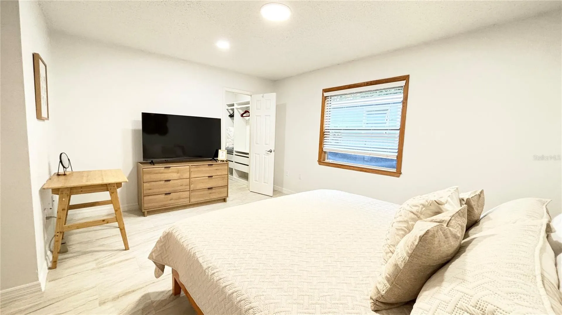 2431 Loma Linda Street Sarasota FL 34239