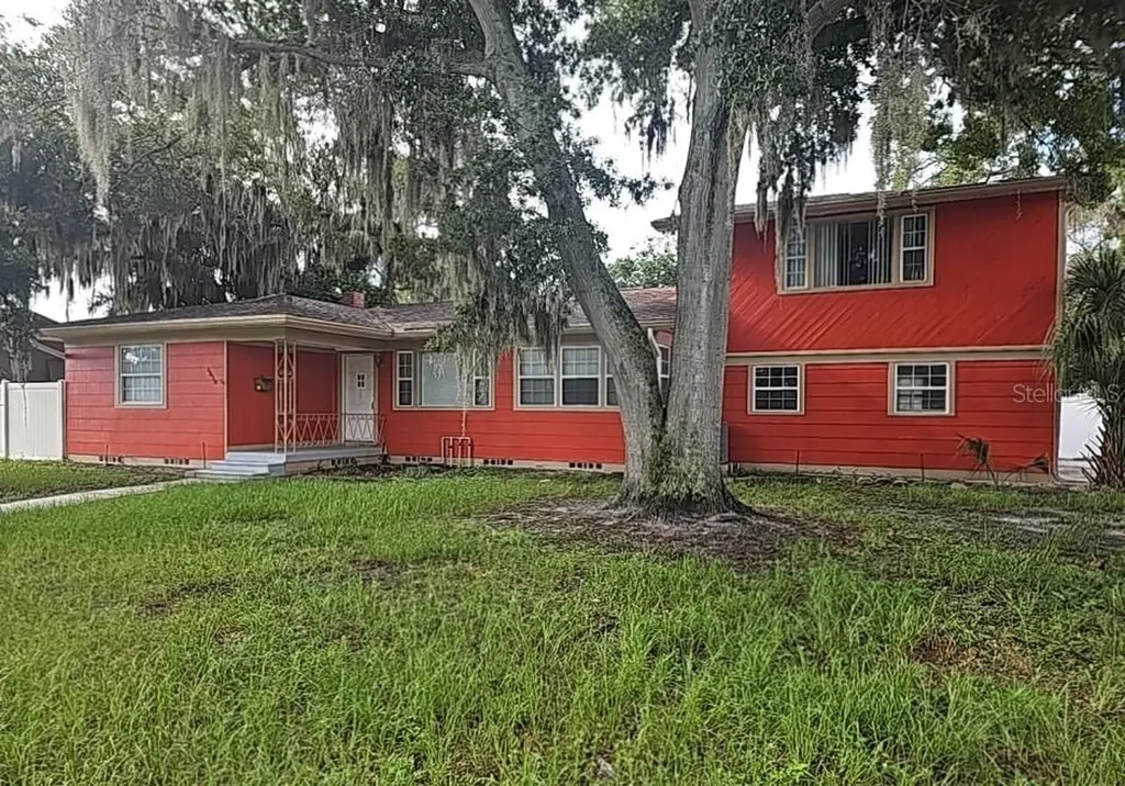 4820 17th Avenue N St Petersburg FL 33713