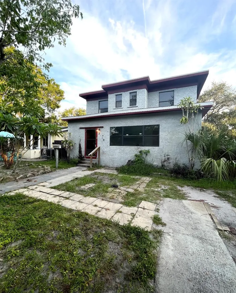 2918 6th Avenue S St Petersburg FL 33712