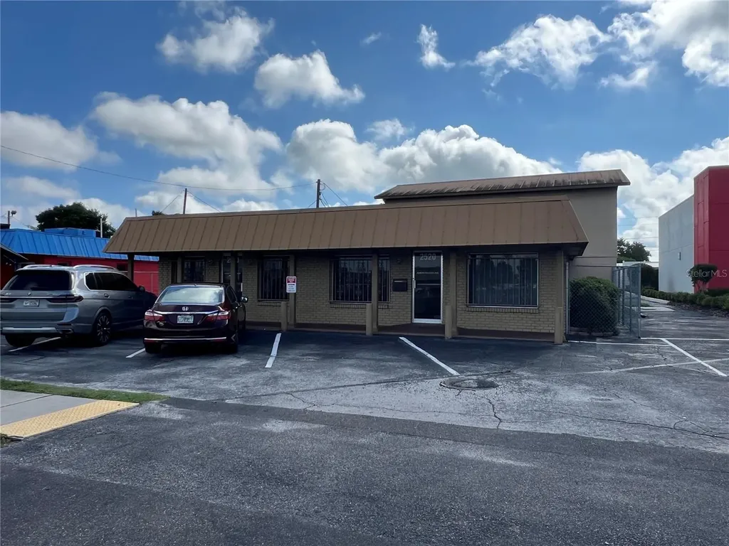 2520 Us Highway 19 Holiday FL 34691