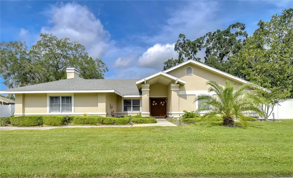 13601 Diamond Head Drive Tampa FL 33624