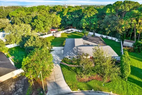 1493 89th Avenue N St Petersburg FL 33702