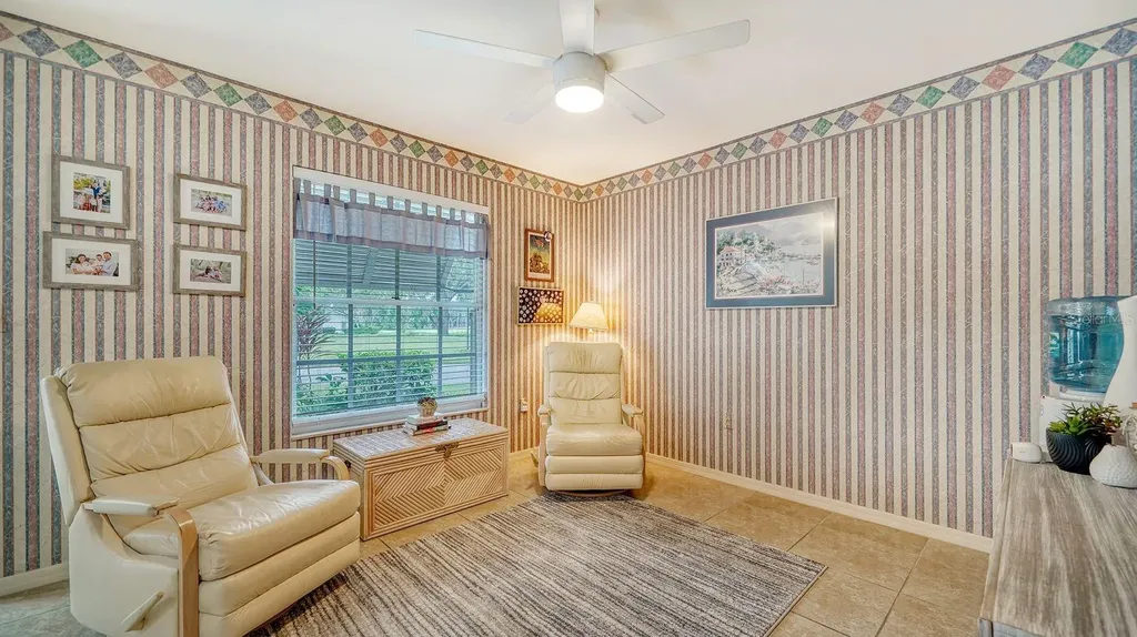 4419 Oakley Greene Sarasota FL 34235