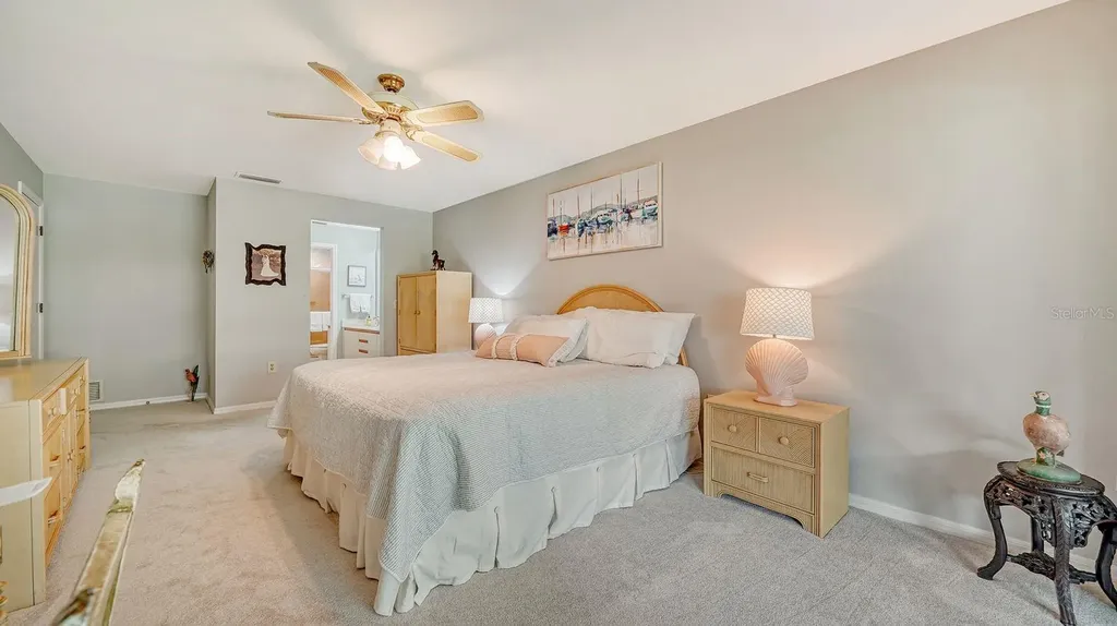 4419 Oakley Greene Sarasota FL 34235