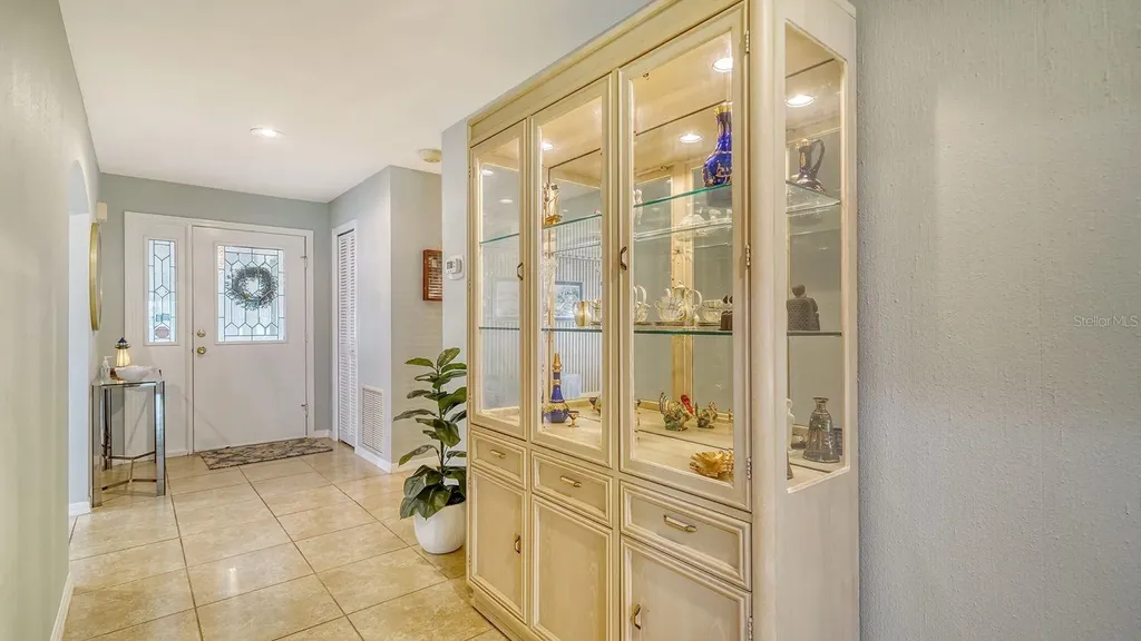 4419 Oakley Greene Sarasota FL 34235