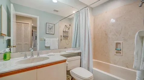 4419 Oakley Greene Sarasota FL 34235