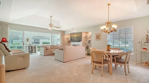 4419 Oakley Greene Sarasota FL 34235