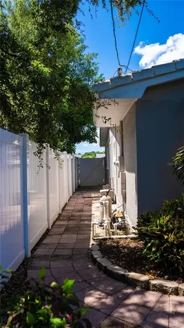 9995 54th Street N Pinellas Park FL 33782