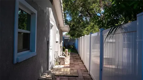 9995 54th Street N Pinellas Park FL 33782