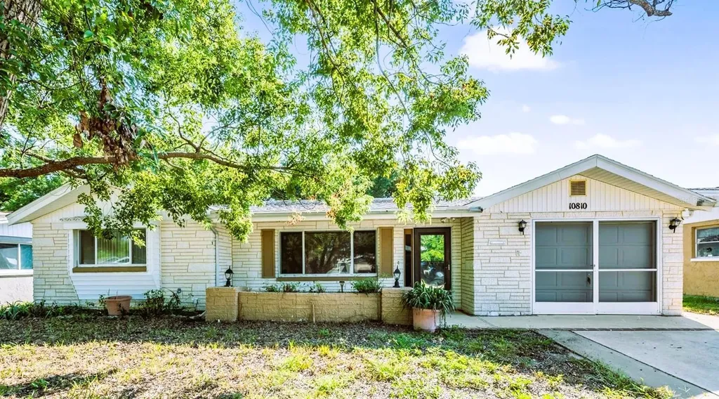 10810 Leeds Road Port Richey FL 34668