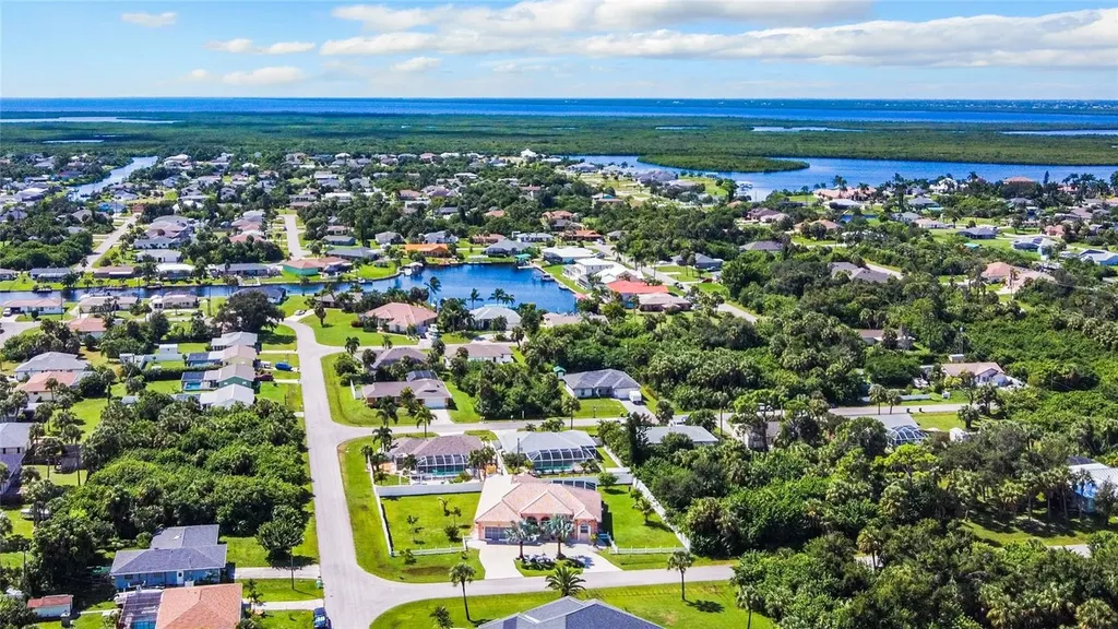 18065 Wing Avenue Port Charlotte FL 33948