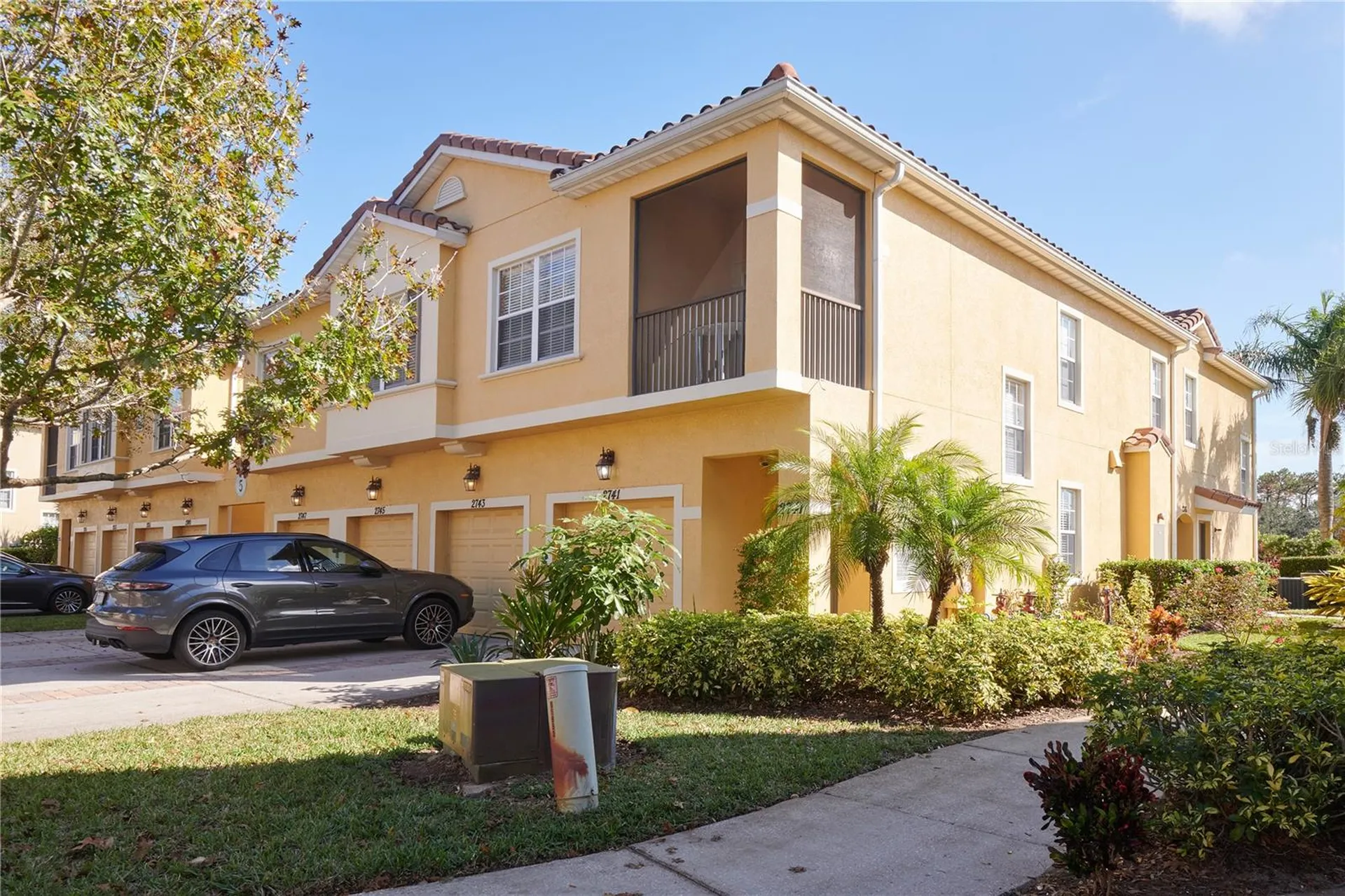 2745 Oakwater Drive Kissimmee FL 34747