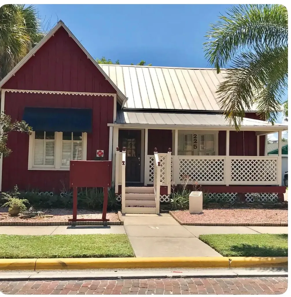 225 Sullivan Street Punta Gorda FL 33950