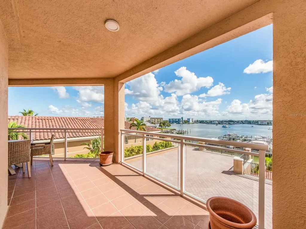 521 Mandalay Avenue Clearwater Beach FL 33767