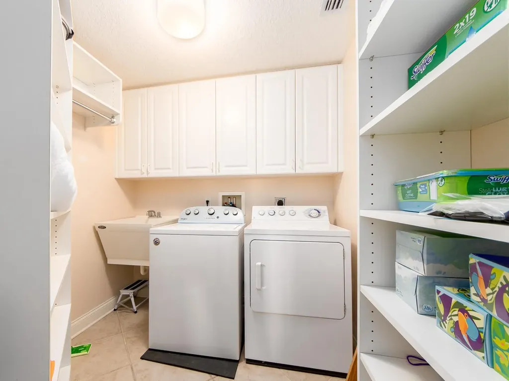 521 Mandalay Avenue Clearwater Beach FL 33767