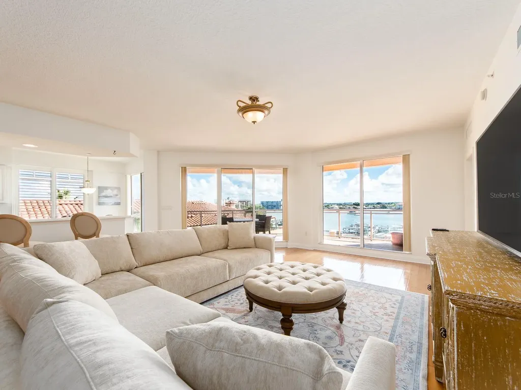 521 Mandalay Avenue Clearwater Beach FL 33767