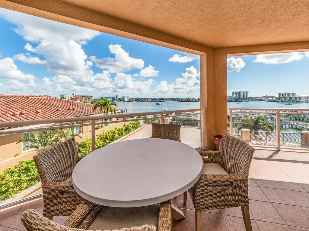 521 Mandalay Avenue Clearwater Beach FL 33767