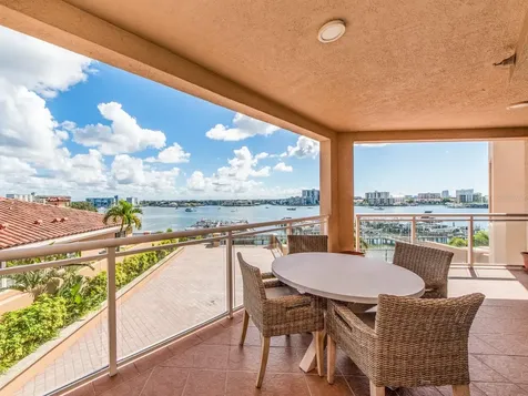 521 Mandalay Avenue Clearwater Beach FL 33767