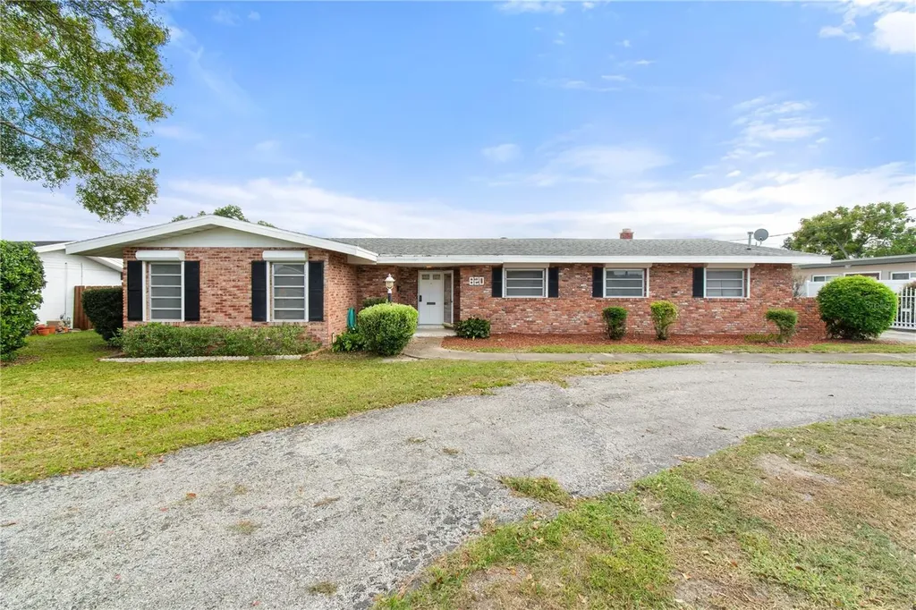 820 Piedmont Drive SE Winter Haven FL 33880